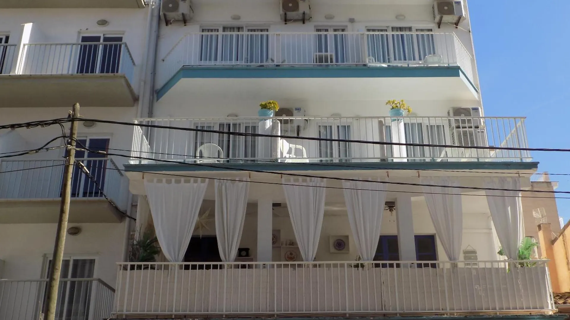 Hostal Villa Maruja El Arenal  0*, El Arenal (Mallorca) Spagna