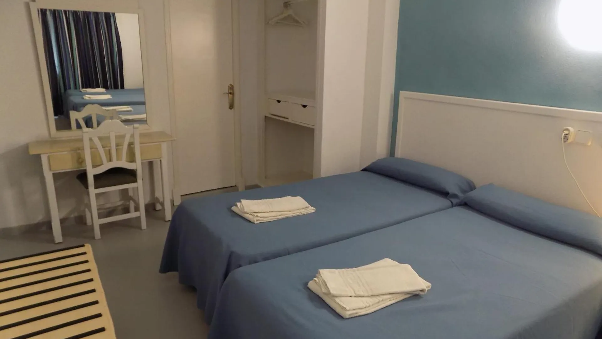 Hotel Hostal Villa Maruja El Arenal